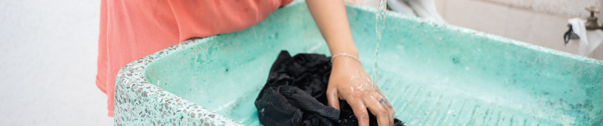 Abaya Cleaner